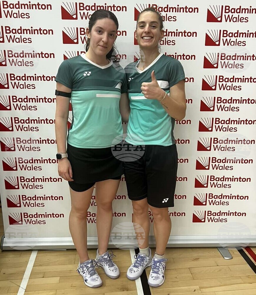 Стефани Стоева и Цветина Попиванова си гарантираха три медала от международния турнир по бадминтон в Кардиф