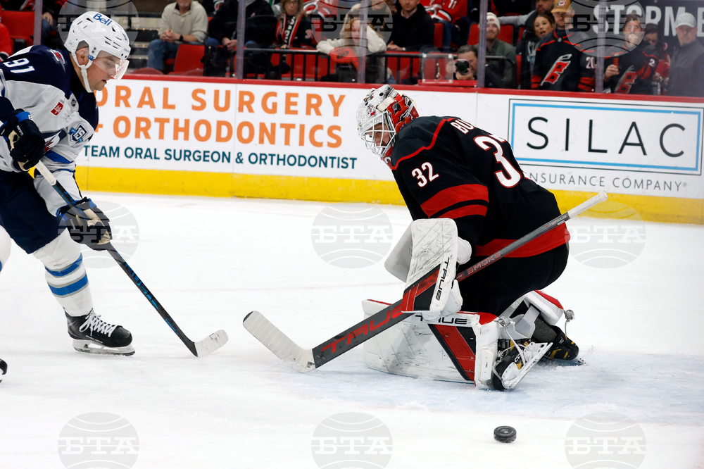 Jets Hurricanes Hockey