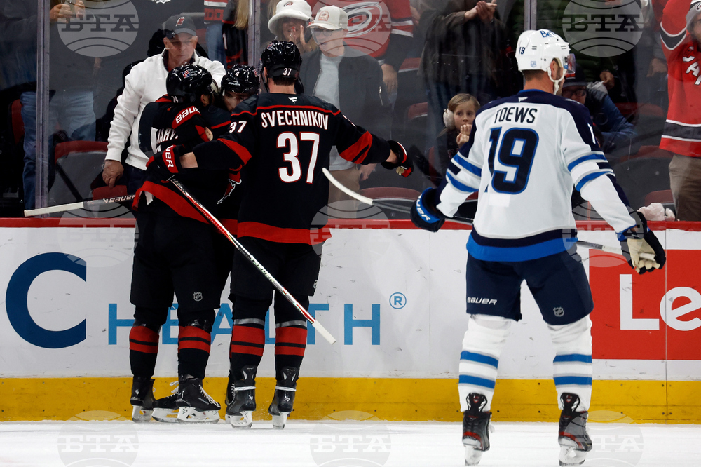 Jets Hurricanes Hockey