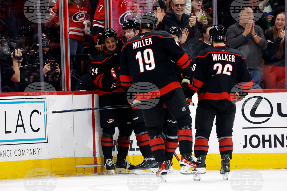 Jets Hurricanes Hockey