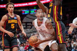 Cavaliers Hawks Basketball