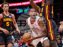 Cavaliers Hawks Basketball