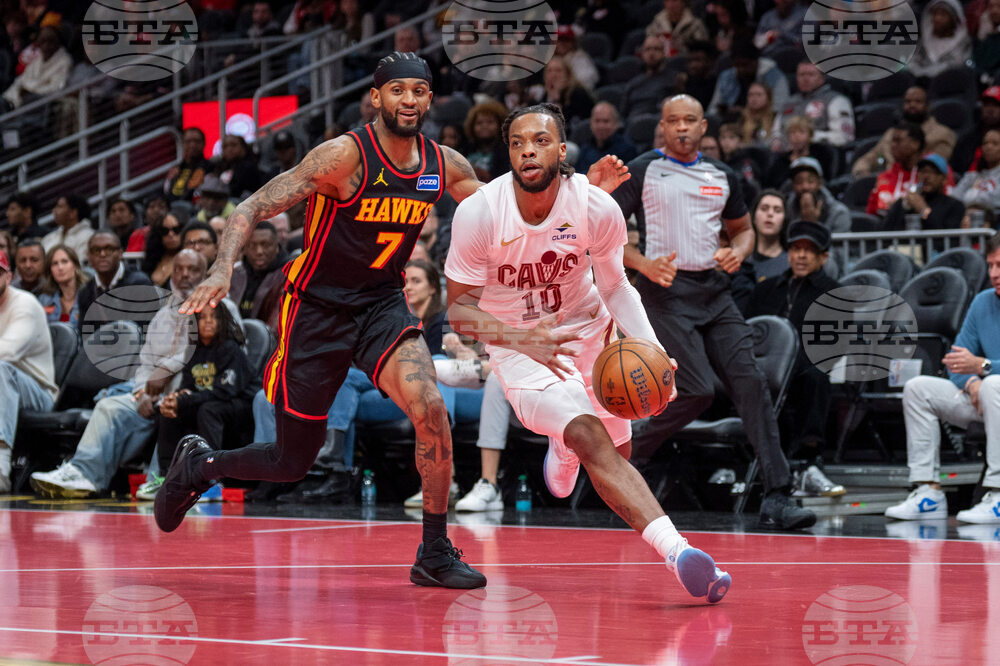 Cavaliers Hawks Basketball