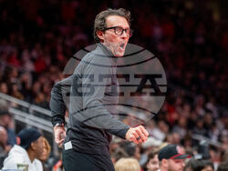 Cavaliers Hawks Basketball