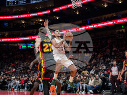 Cavaliers Hawks Basketball