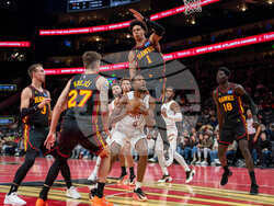 Cavaliers Hawks Basketball