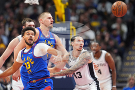 Spurs Nuggets Basketball