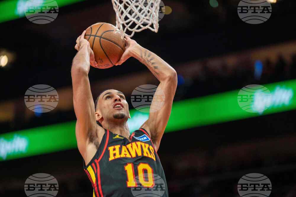Cavaliers Hawks Basketball