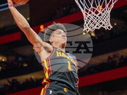 Cavaliers Hawks Basketball