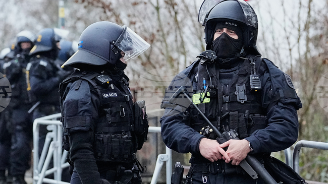 Германия арестува 5 души по подозрение, че са снабдявали Русия с индустриални материали