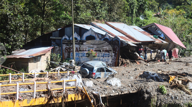 Броят на загиналите при наводнения и свлачища в Югоизточна Азия надхвърли 500 души