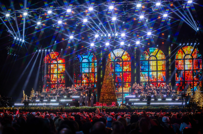  Коледа с Il Volo: 34 песни, три часа музика и хиляди благодарни фенове