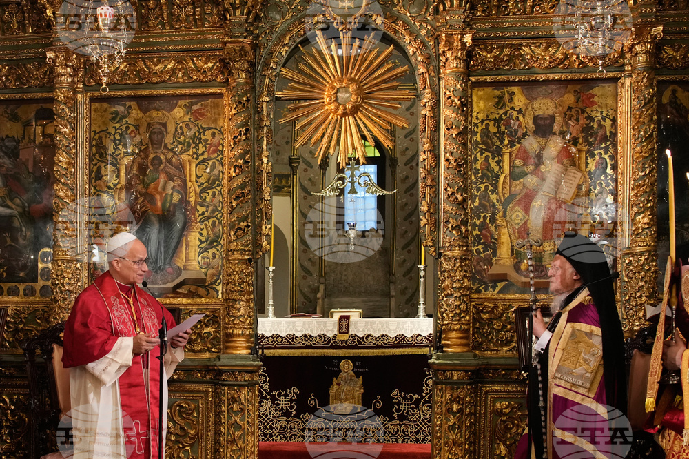 APTOPIX Turkey Mideast Pope