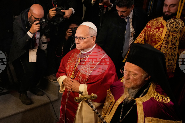 В декларация Вселенският патриарх и папата изразиха готовност да работят за възстановяване на пълното общение между православни и католици