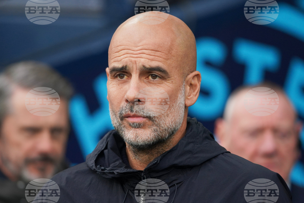 Мениджърът на Манчестър Сити Пеп Гуардиола заяви, че може да се наложи да привлече още играчи от Академията след поредните контузии в тима