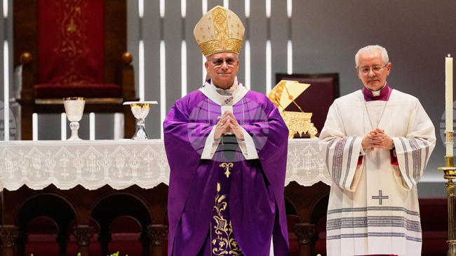 Папа Лъв XIV изнесе първата папска литургия на открито в Турция пред около 4000 души на истанбулската "Фолксваген Арена"