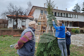 Село Скриняно - младежи - коледна украса