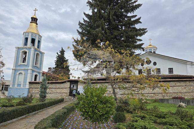 С литургия и хвърляне на кръста в река Луда Яна ще бъде отбелязан празникът Богоявление в Панагюрище