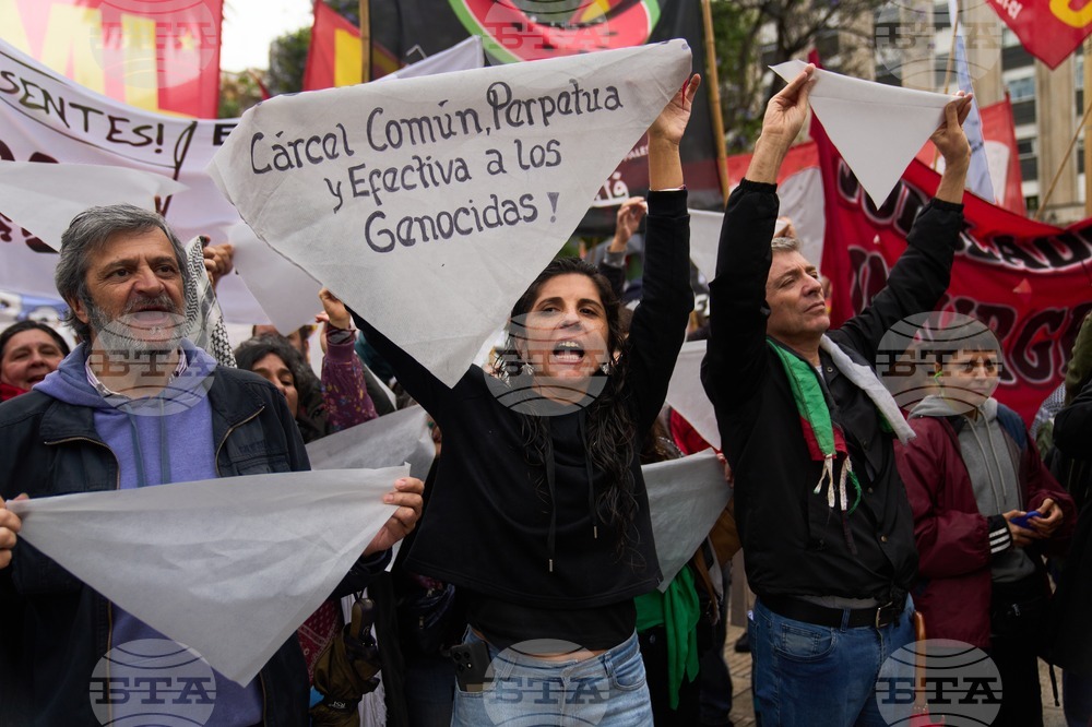 Argentina Military Protest