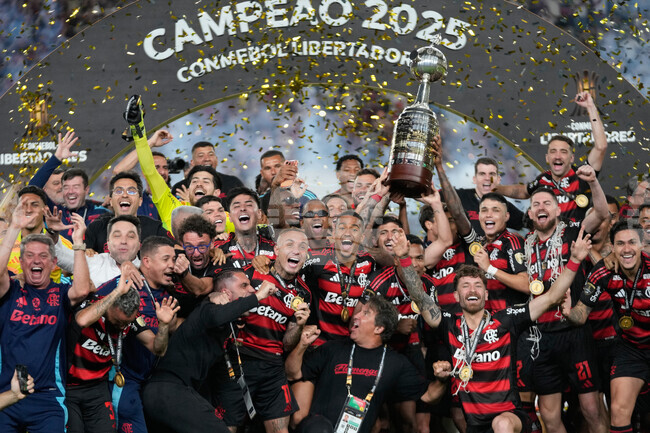 APTOPIX Peru Brazil Copa Libertadores Soccer