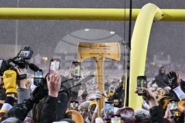 Wisconsin Minnesota Football