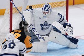 Maple Leafs Penguins Hockey