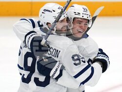 Maple Leafs Penguins Hockey