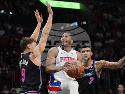 Pistons Heat Basketball