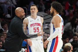 Pistons Heat Basketball