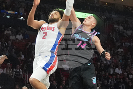 Pistons Heat Basketball