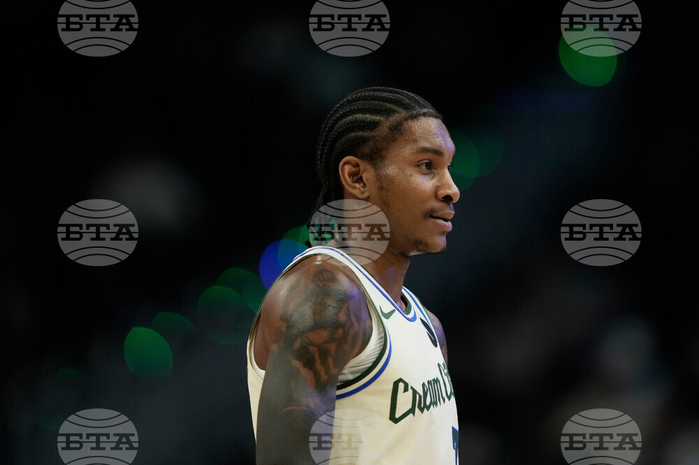 Nets Bucks Basketball