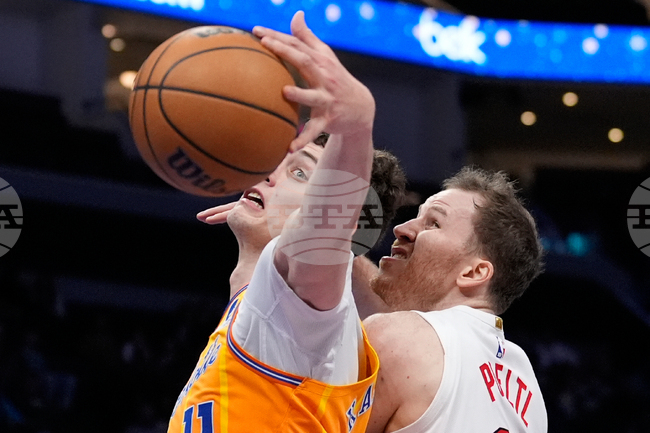 APTOPIX Raptors Hornets Basketball