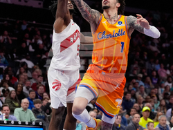 Raptors Hornets Basketball