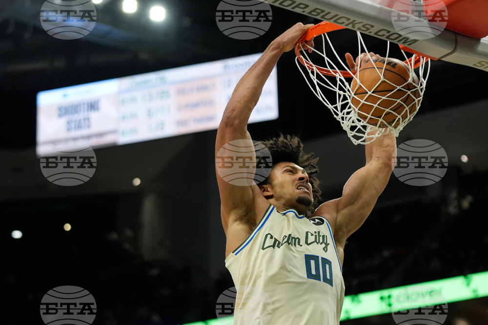 Nets Bucks Basketball