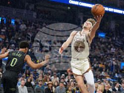 Pelicans Warriors Basketball