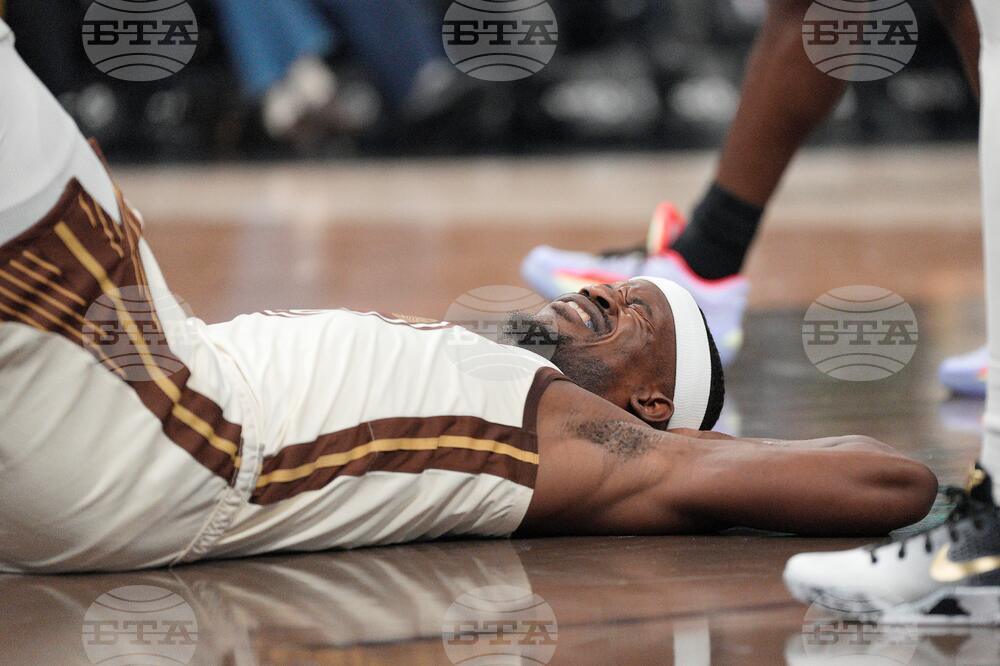 Pelicans Warriors Basketball