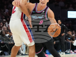 Pistons Heat Basketball