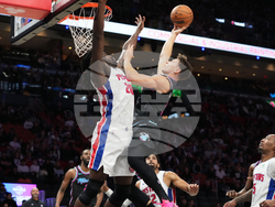 Pistons Heat Basketball