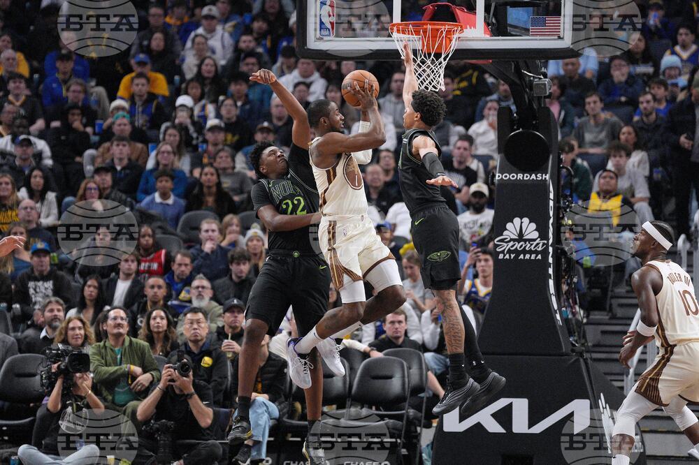 Pelicans Warriors Basketball