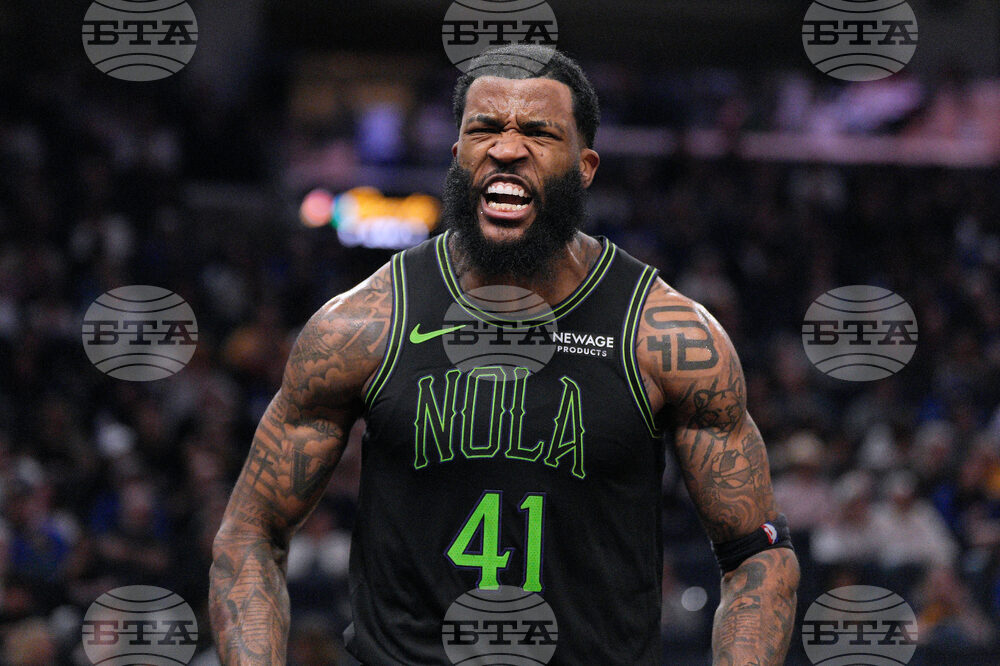 Pelicans Warriors Basketball