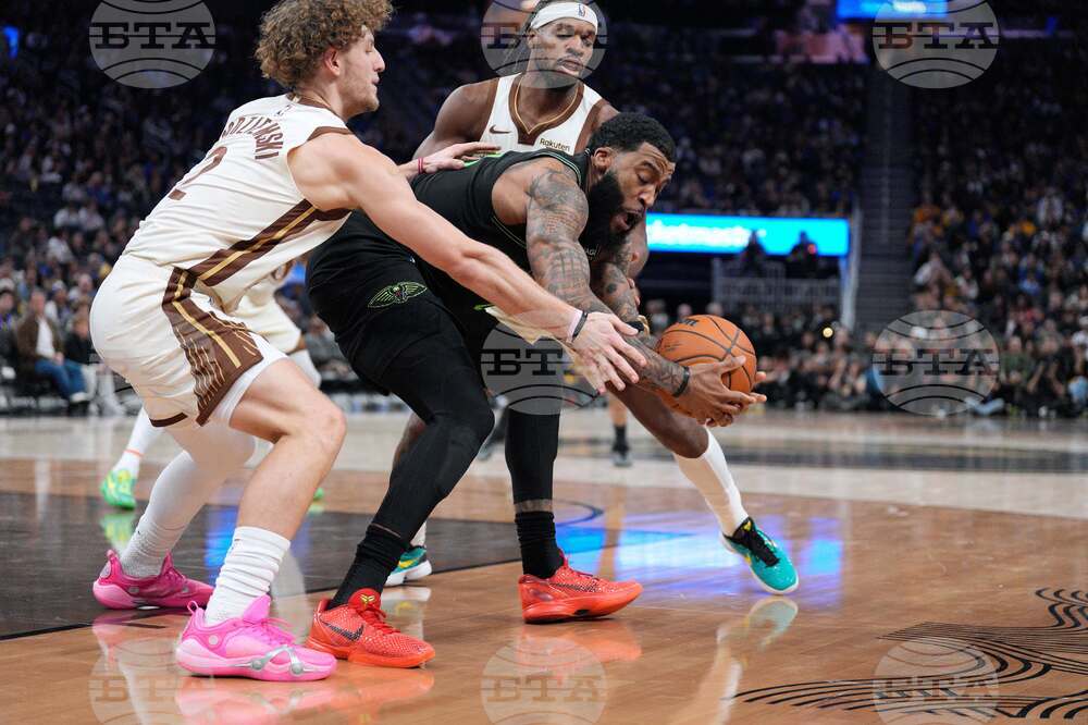 Pelicans Warriors Basketball