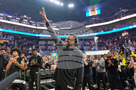 Pelicans Warriors Basketball