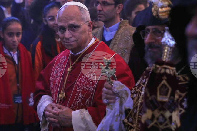 Папа Лъв XIV посети арменската общност в Истанбул и се срещна с бащата на 15-годишно момче, чието убийство предизвика силни реакции