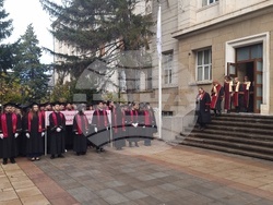 Плевен - Медицински университет - дипломиране - млади лекари