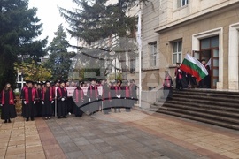 Плевен - Медицински университет - дипломиране - млади лекари