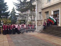 Плевен - Медицински университет - дипломиране - млади лекари