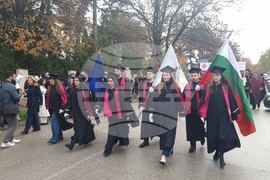 Плевен - Медицински университет - дипломиране - млади лекари