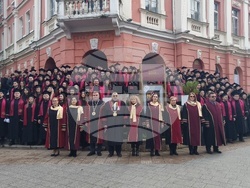 Плевен - Медицински университет - дипломиране - млади лекари