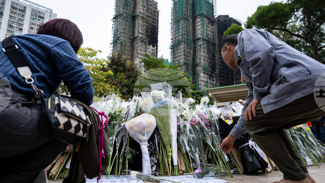 Броят на жертвите при пожара в Хонконг достигна 146, след като още тела бяха открити в жилищния комплекс