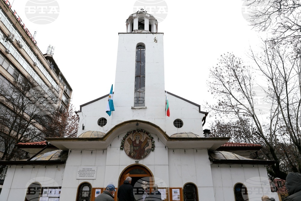 Храм „Св. Андрей Първозвани“ - храмов празник - литургия